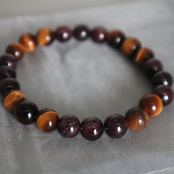 Tiger's Eye and Garnet Stretch Bracelet - Picture 10 of 13